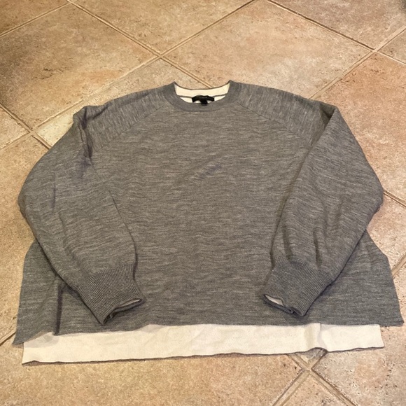 J Crew Womens Gray Sweater Size Medium - Picture 1 of 3